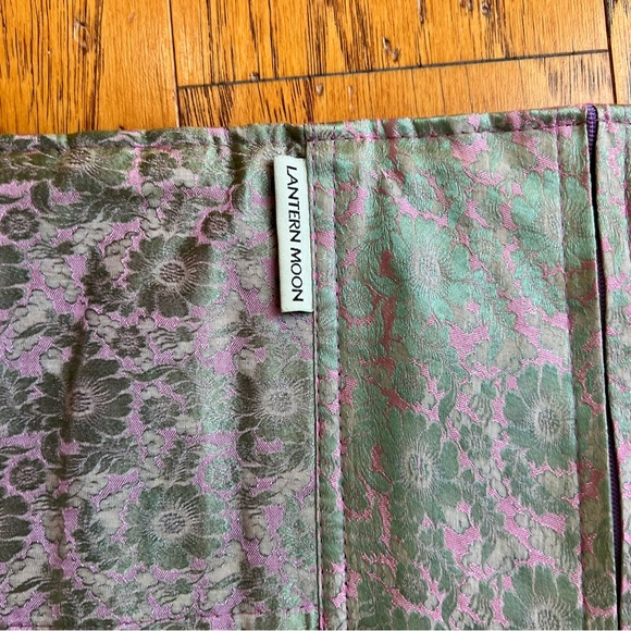 Purple and Green Fabric Wrap - Picture 3 of 5